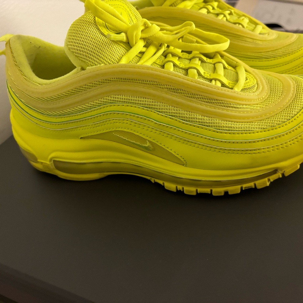 Used Nike Air Max 97 Sneaker (Women) Size 8.5 (Runs Small) Fits women’s size 8.